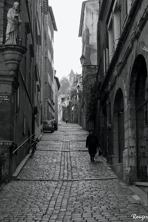 IMGP1202 copie.jpg - Ruelle du vieux Lyon